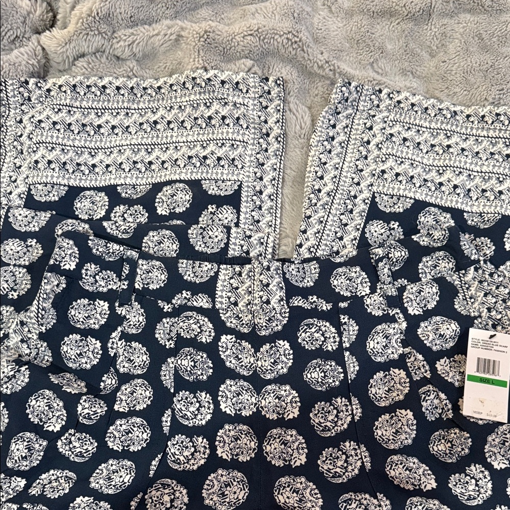NWT! Jessica Simpson Navy and White Wide Leg Pants